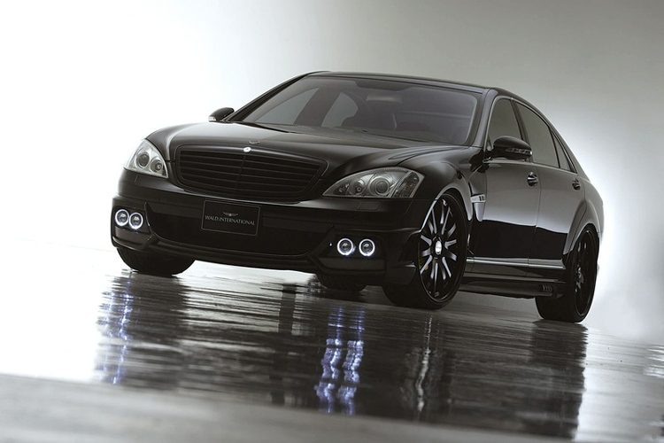 www.SACarFan.co.za - Wald International Mercedes-Benz S-Class Black Bison