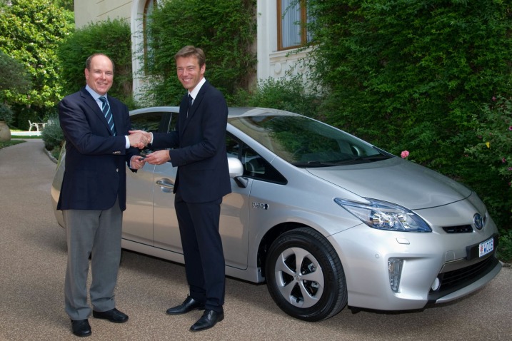 toyota-prius-plug-in