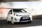 toyota-yaris-hsd (2)