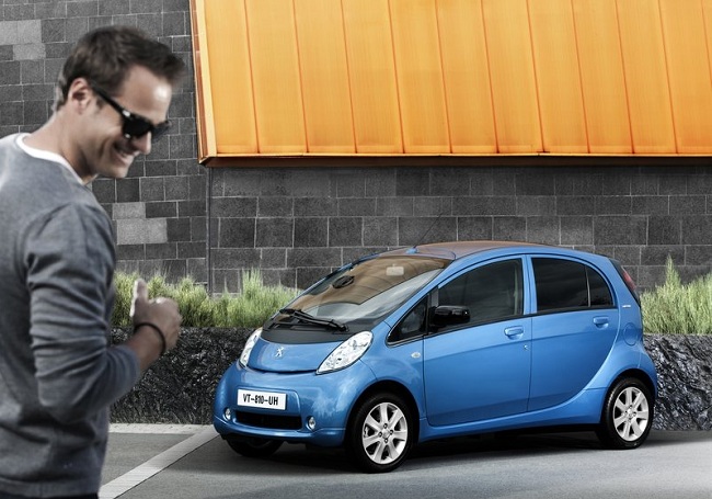 psa-ev-plans-go-flat (3)