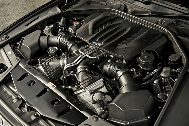 2012 BMW M5 Sedan