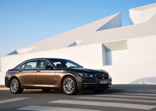 2013 BMW 750i