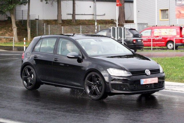 2014 Volkswagen Golf R