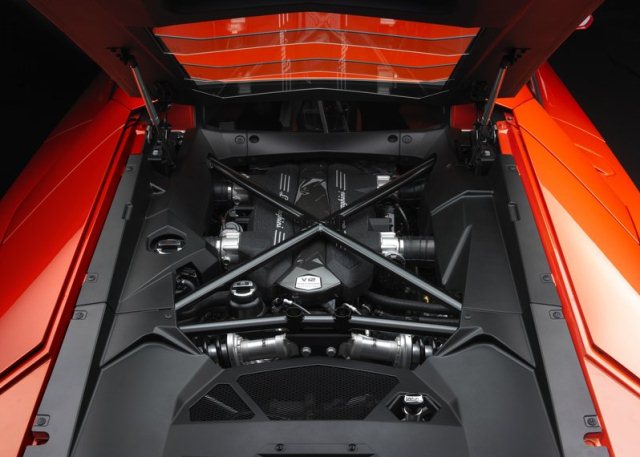 2012 Lamborghini Aventador LP700-4