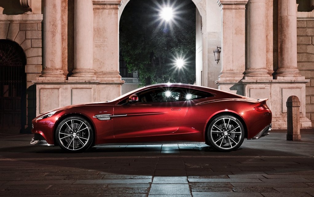 Aston-Martin-AM-310-Vanquish