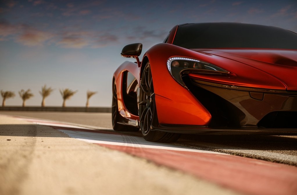 McLaren-P1-In-Bahrain (3)