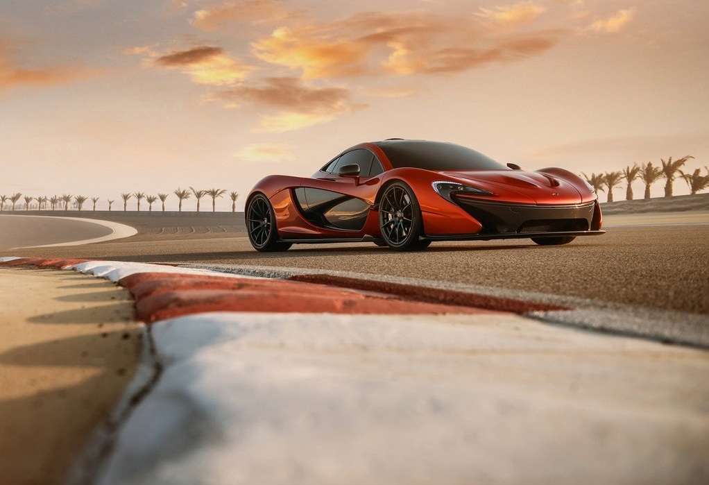 McLaren-P1-In-Bahrain (6)