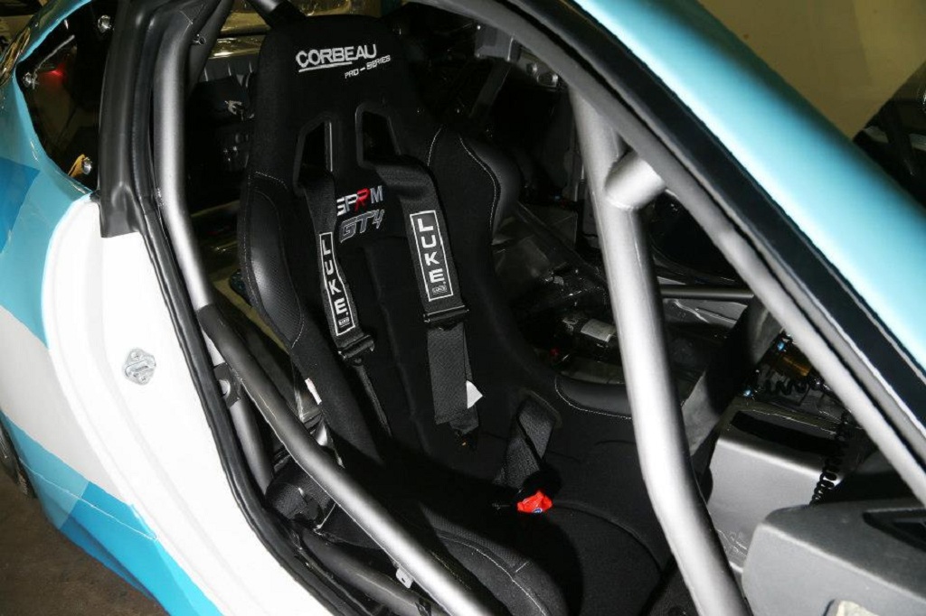 Toyota-86-GT4-4