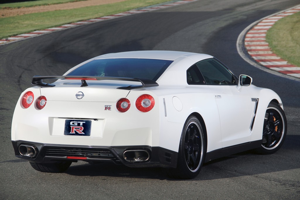 2013 Nissan GT-R R35 Track Pack