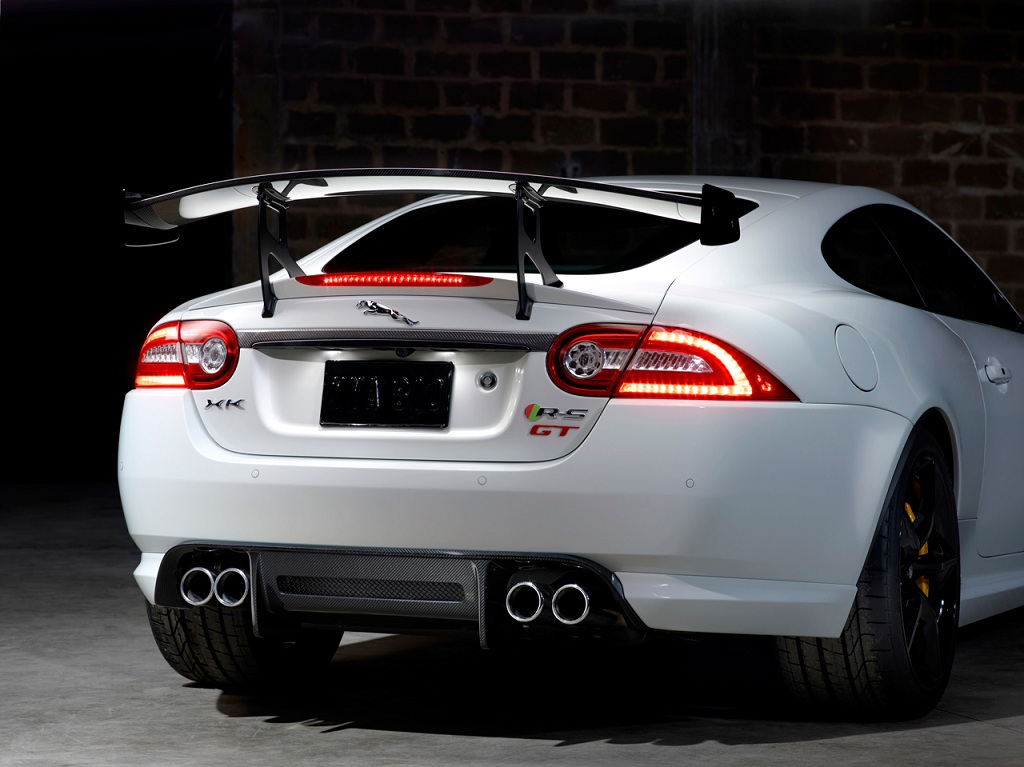 Jaguar-XKR-S-GT (2)