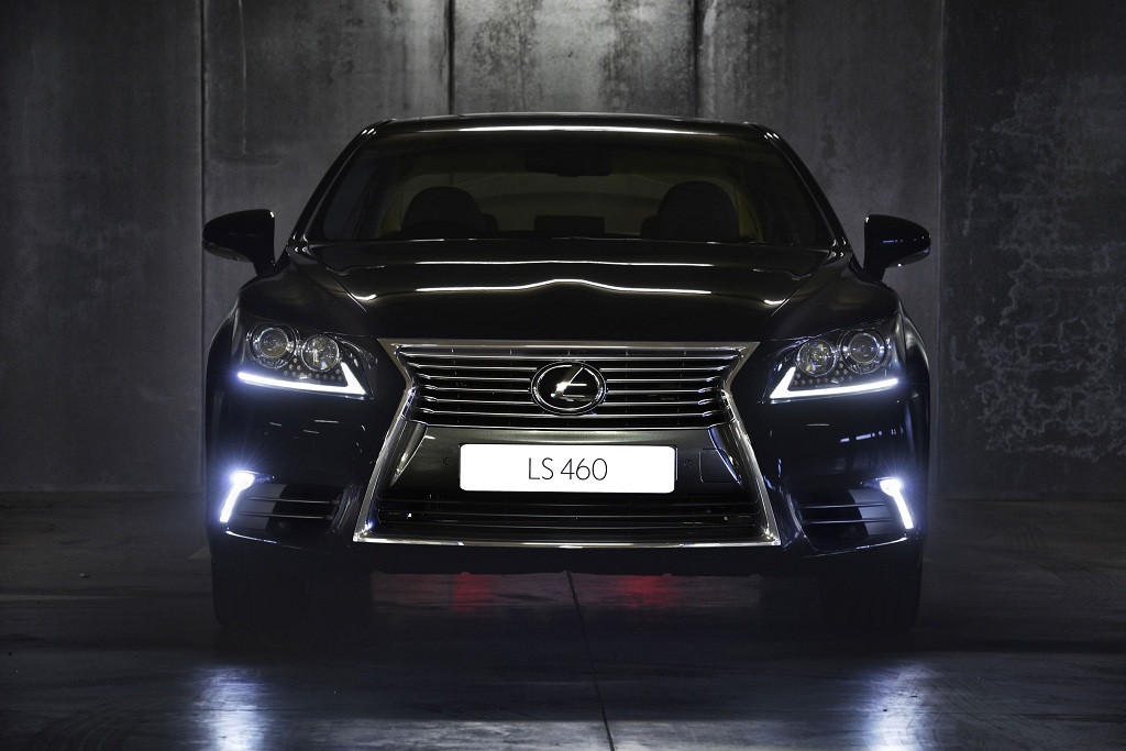 Lexus-LS460 (1)