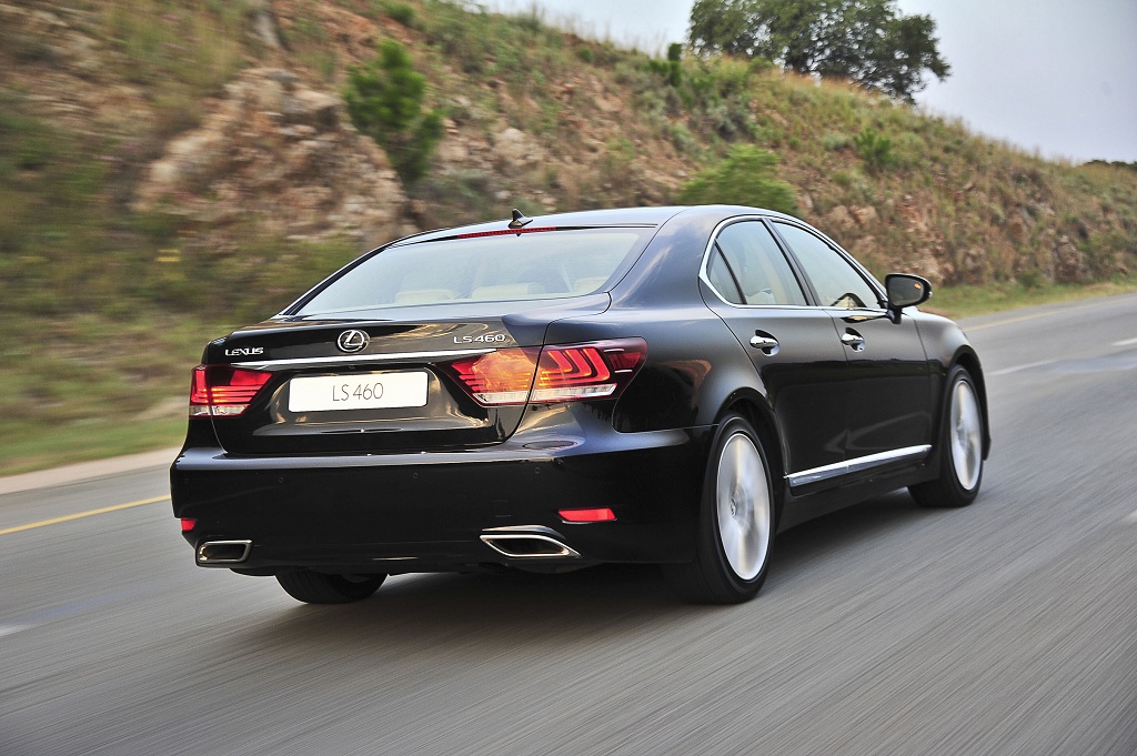 Lexus-LS460 (4)