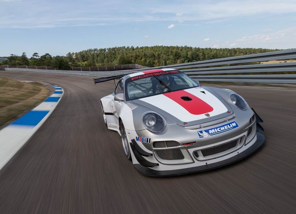 Porsche-911-GT3-R (6)