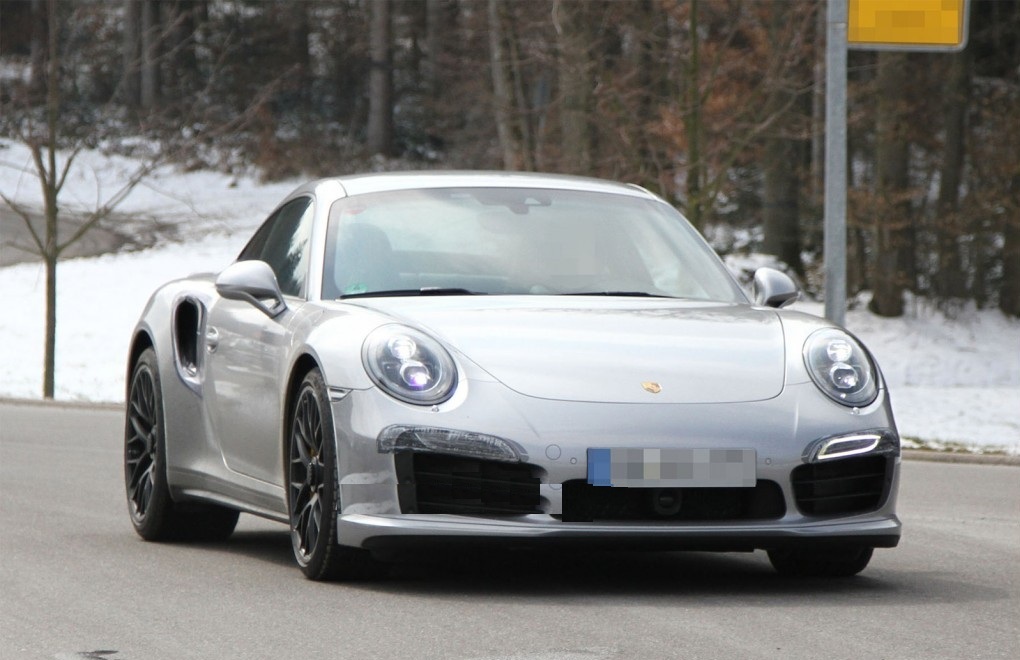 Porsche-911-Turbo-Spied (4)