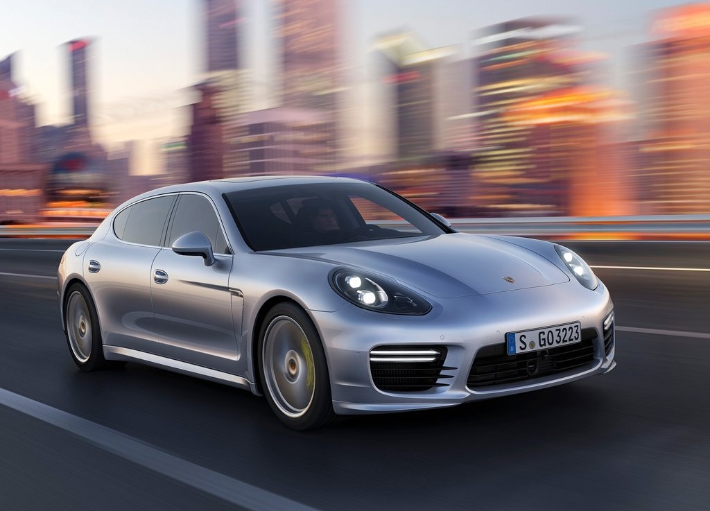 2013-Porsche-Panamera (3)