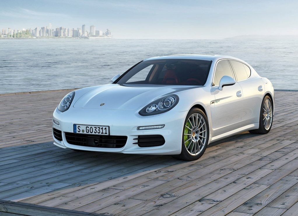 2013-Porsche-Panamera (4)