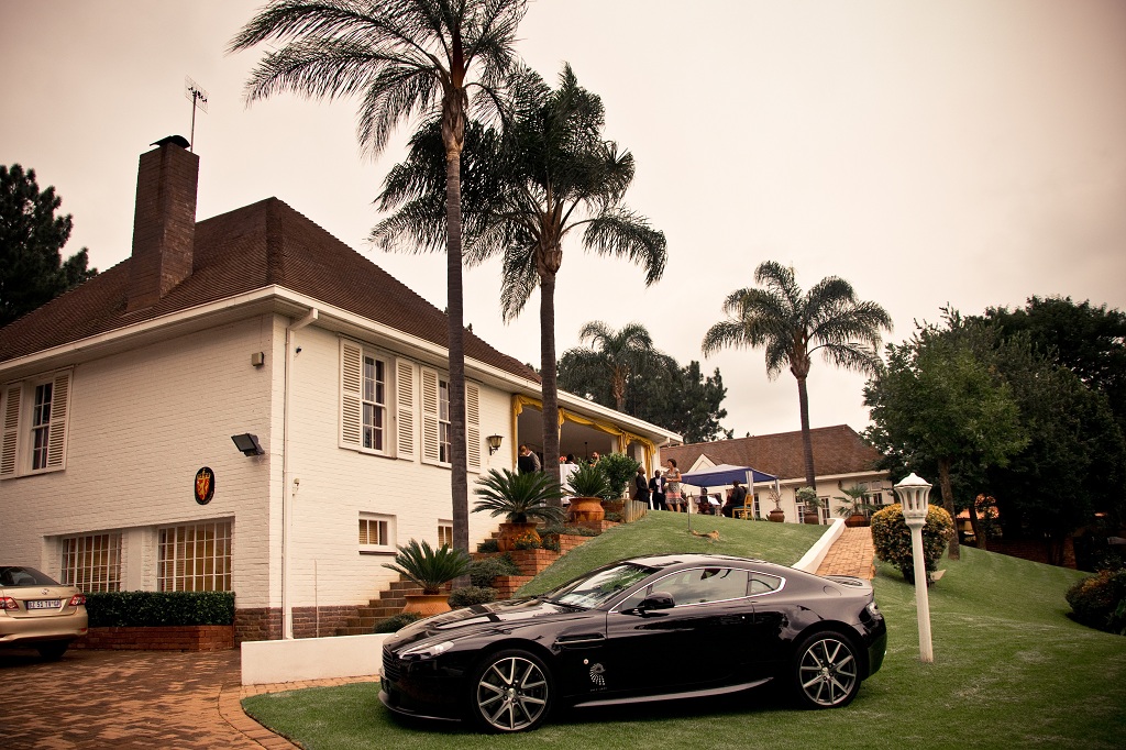 Aston-Martin-V8-Vantage (6)