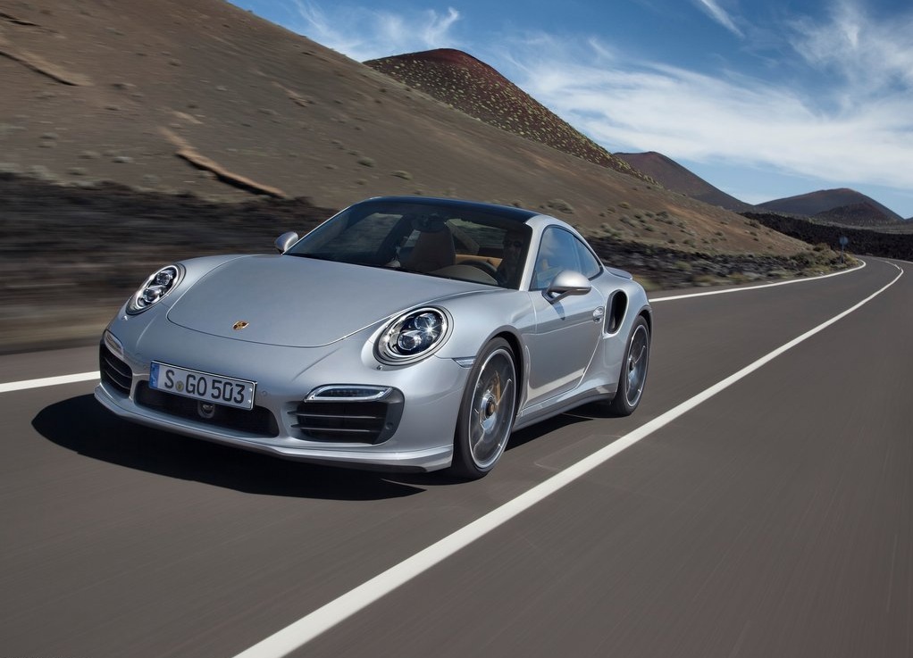 2013-Porsche-911-Turbo-S (1)