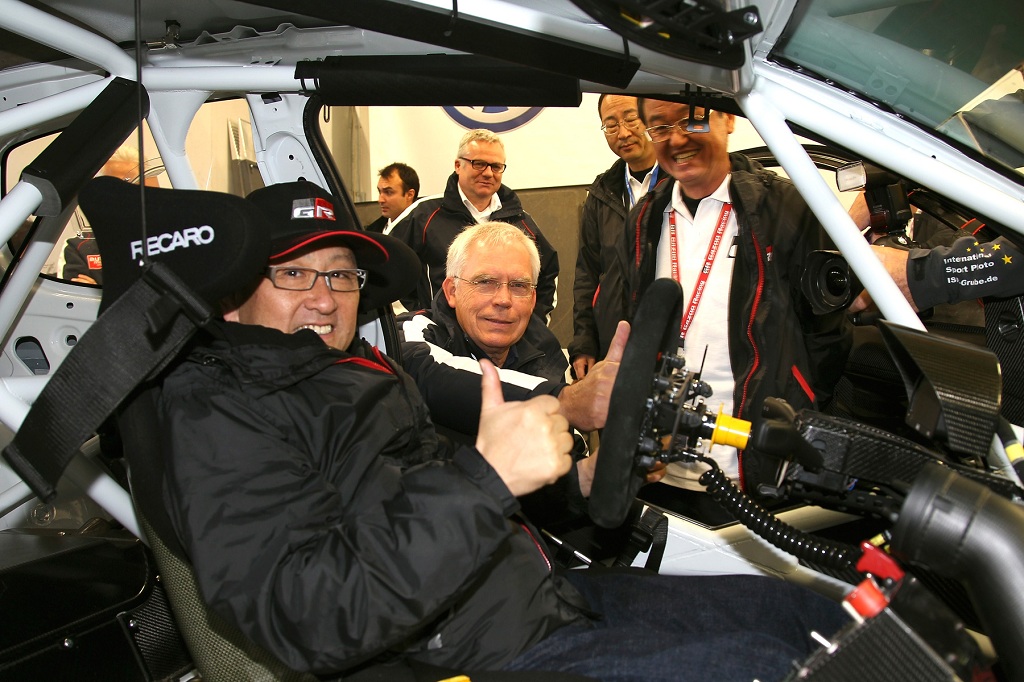 AkioToyoda-Racing-Nurburgring (3)