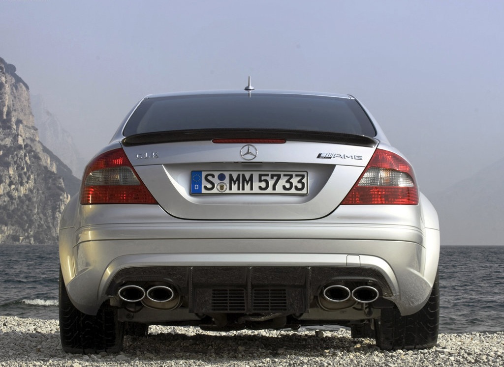 Mercedes-Benz-CLK63-AMG-Black-Series (2)