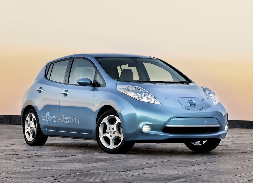Nissan-LEAF (1)
