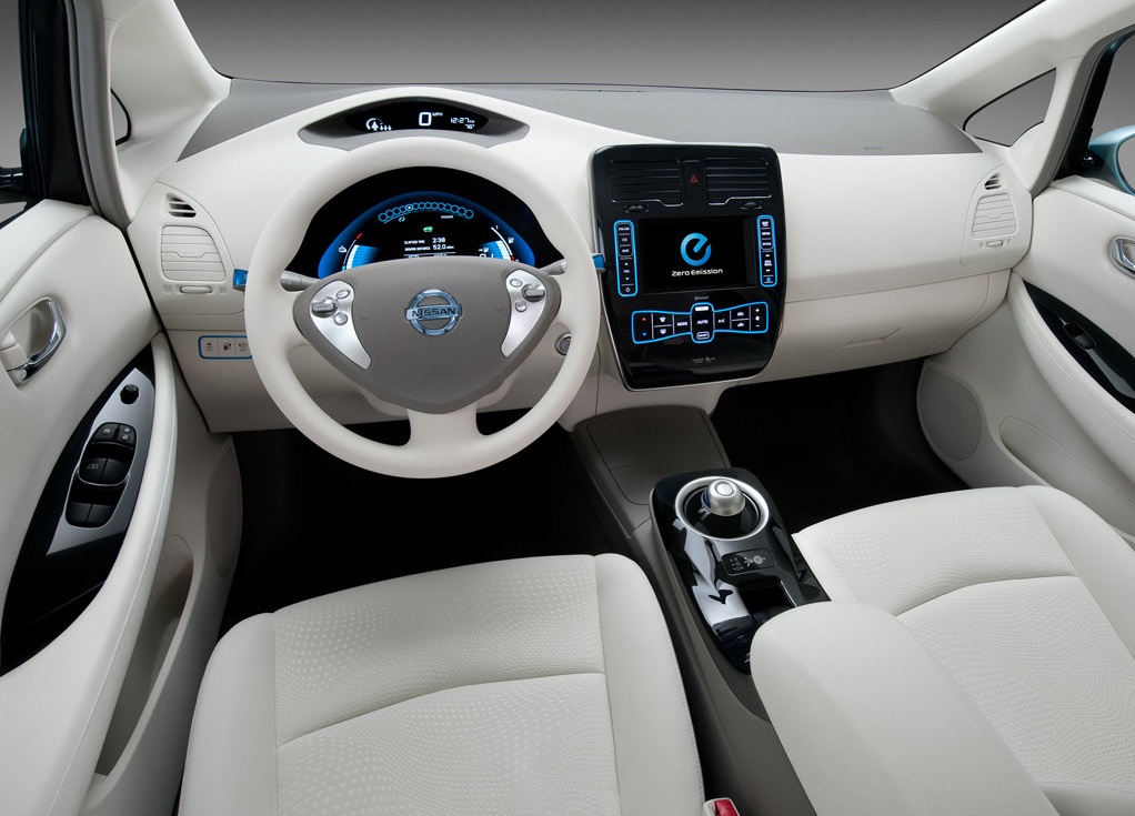 Nissan-LEAF (3)