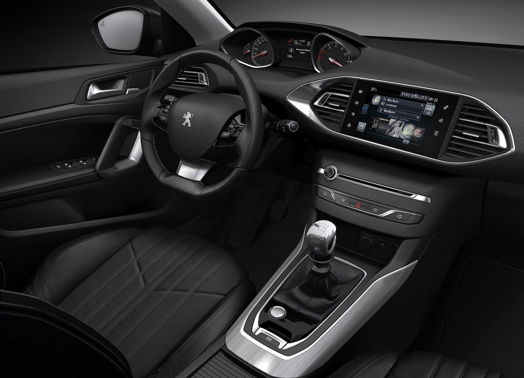 Peugeot-308 (3)