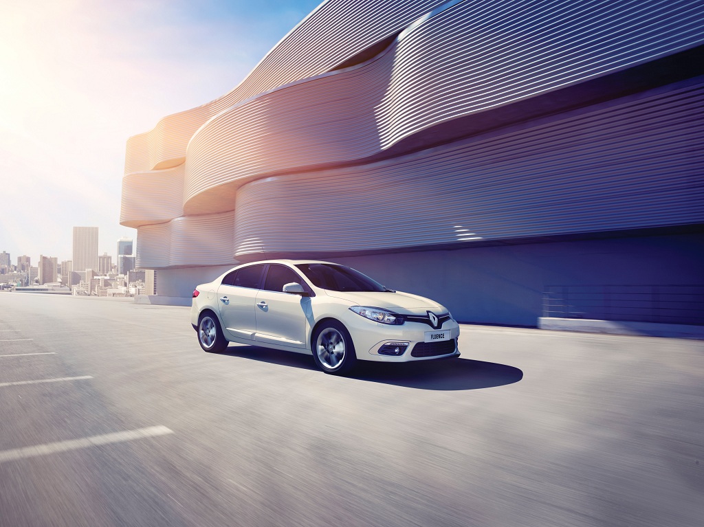 Renault-Fluence (1)