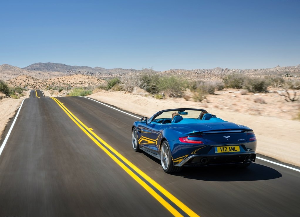 Aston-Martin-Vanquish-Volante (6)