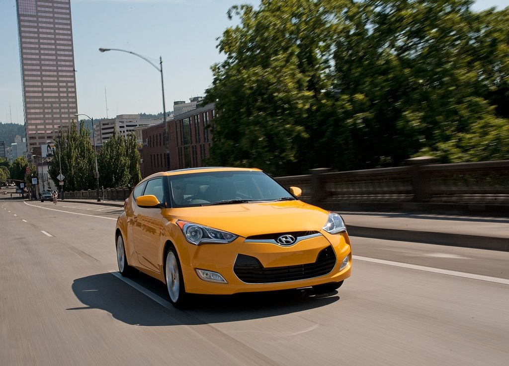 Hyundai-Veloster-GDI (3)