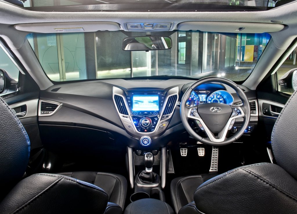 Hyundai-Veloster-GDI (5)