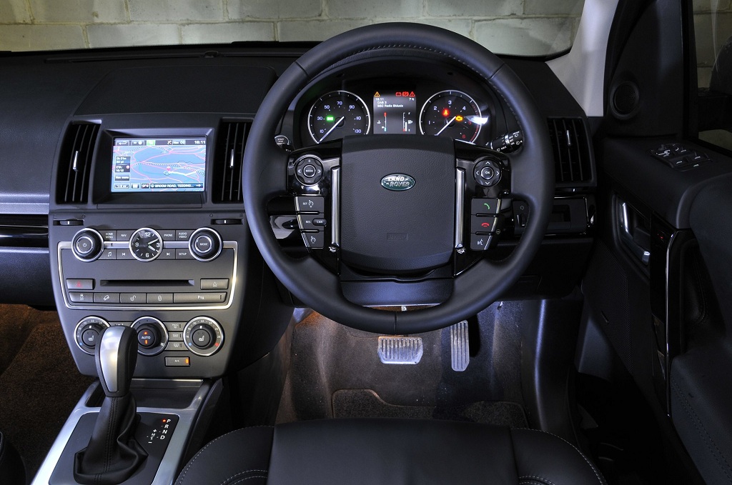 Land-Rover-Freelander2-Dynamic (6)