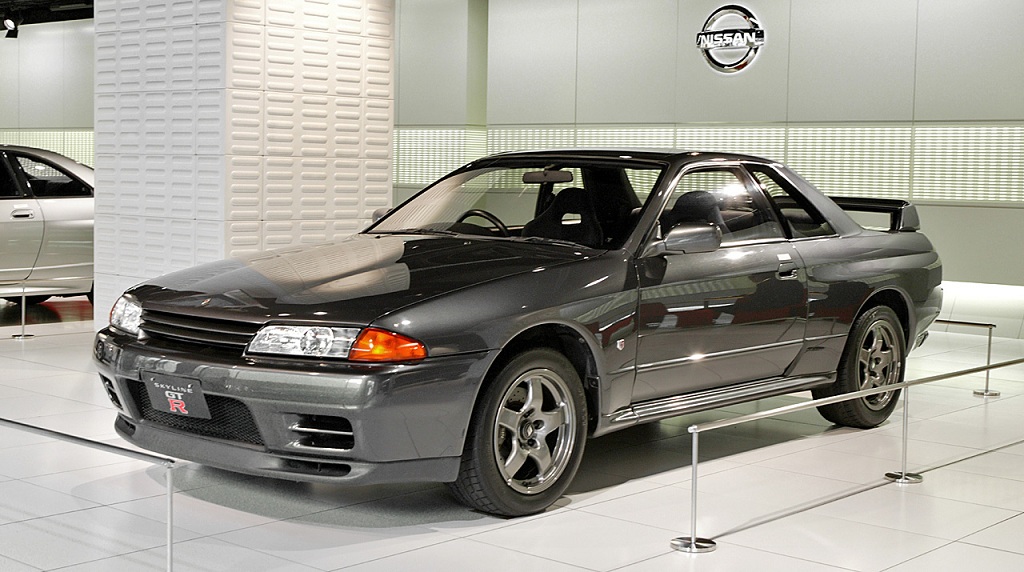 Nissan-Skyline-R32-GT-R
