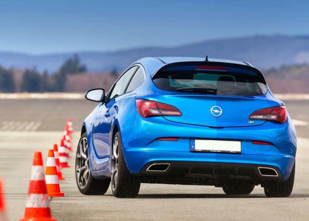 2013 Opel Astra OPC