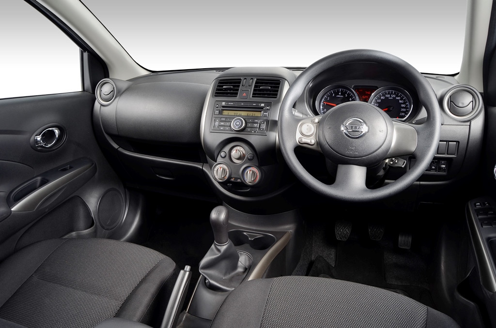Nissan Almera