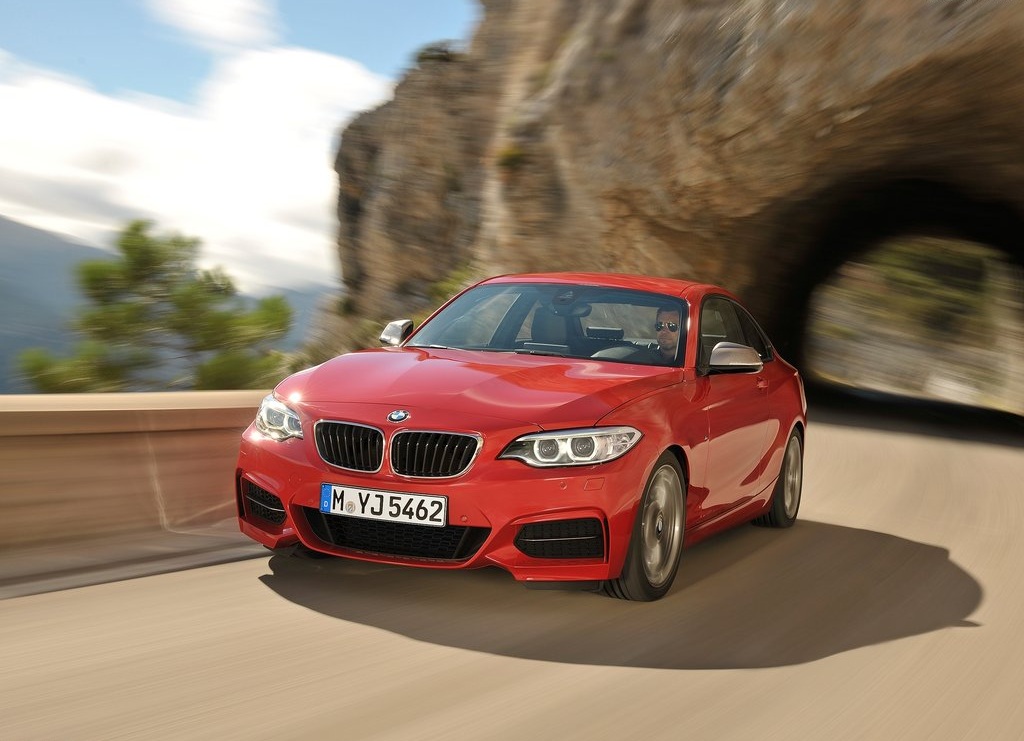 BMW-M235i-Coupe (3)
