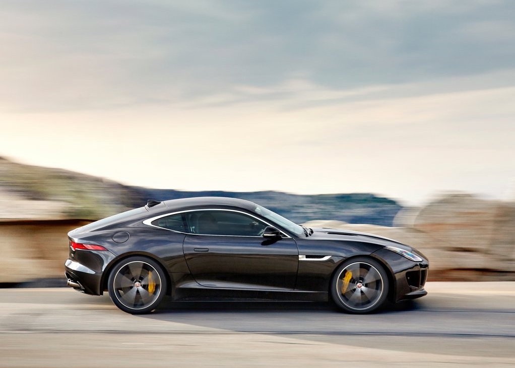 Jaguar-F-Type-R-Coupe (1)