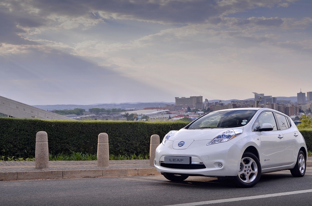 Nissan-Leaf-EV (4)