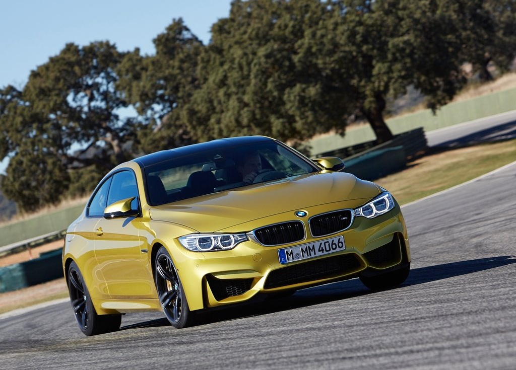 BMW-M4-Coupe (2)