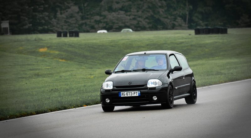 renault-clio-rs-182
