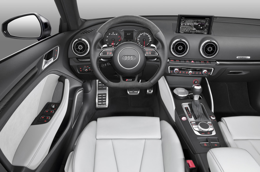 Audi RS3 2015 (1)