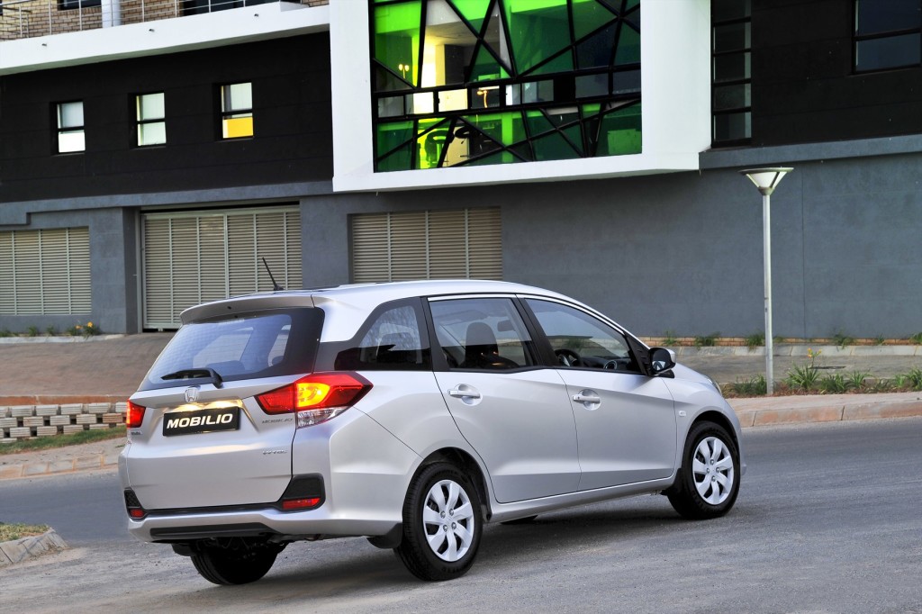 Honda Mobilio (3)