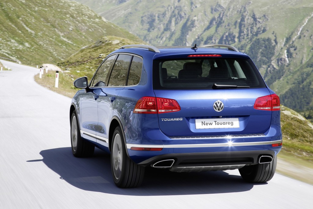 touareg-driving_006_1800x1800-381045