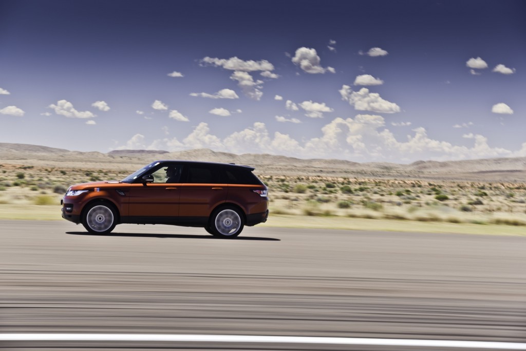 Range Rover set speed records at Upington South Africa