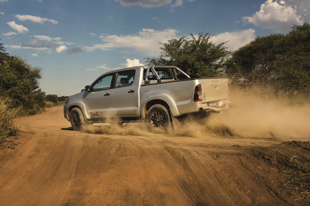 Toyota Hilux Dakar (3)