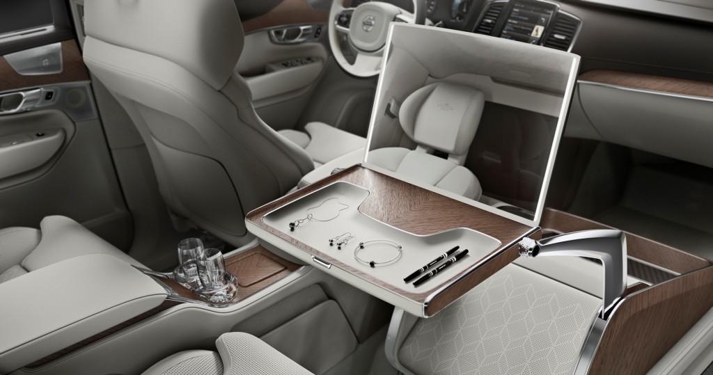 161490_volvo_xc90_excellence_lounge_console_1800x1800-393877