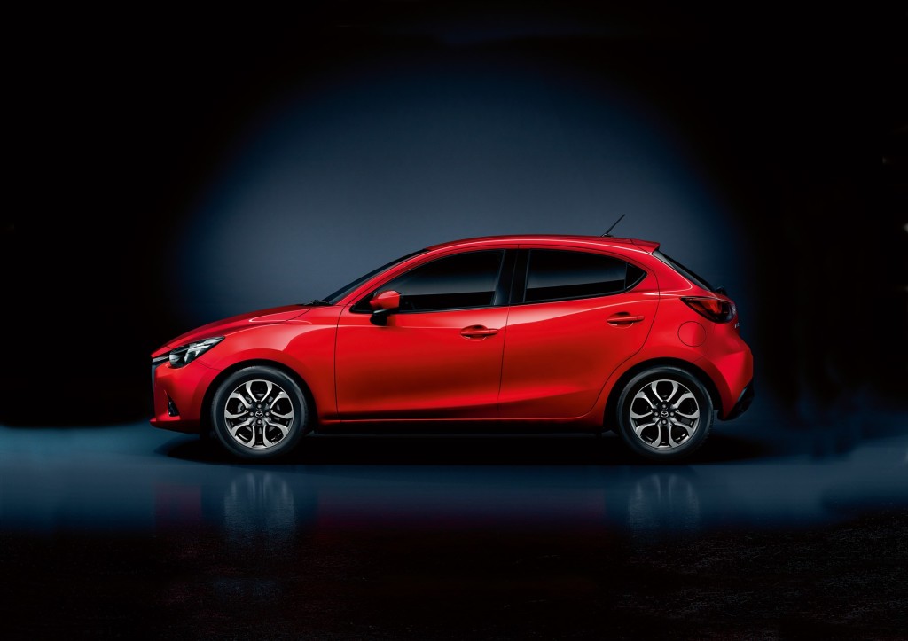 Mazda2 (2)