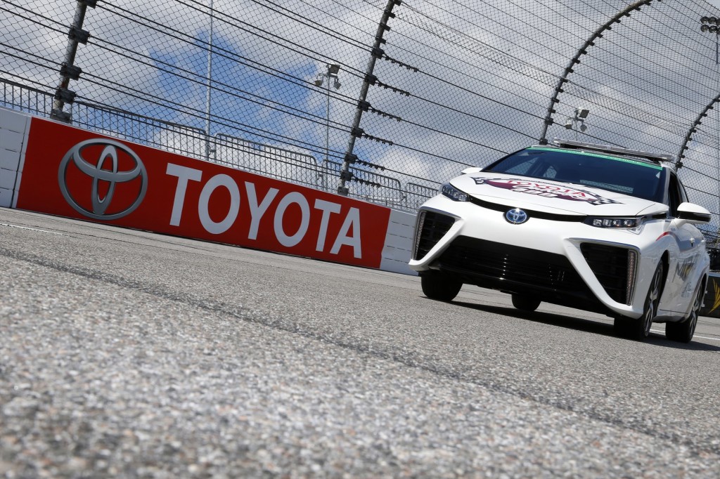 Toyota Mirai (2)