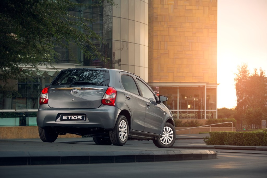 Toyota Etios (3)
