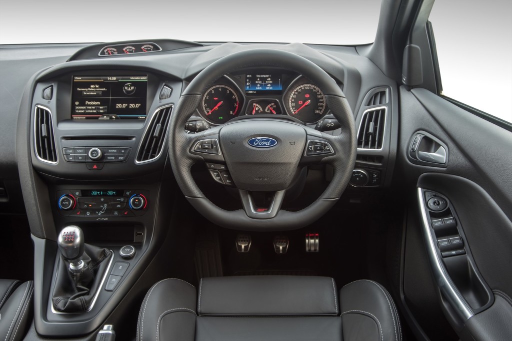 Ford Focus ST (5)
